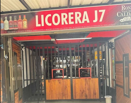 Licorera J7