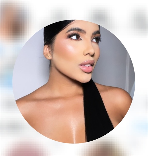 Especializados en maquillaje social y depilación de cejas.