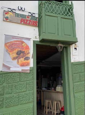 La Pizzería De José Con El Autentico Postre Jericoano